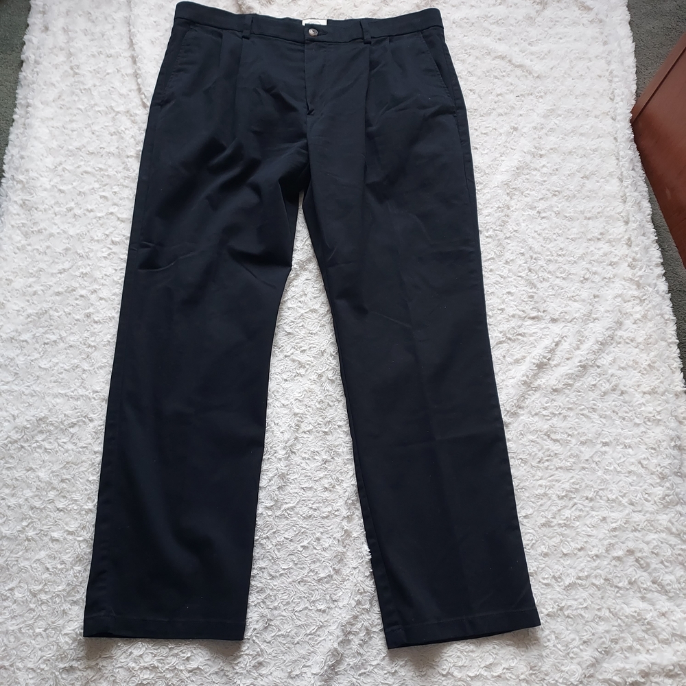 St. John's Bay Men's Black Chino Pants 38x32 Office Church Comfort Normcore